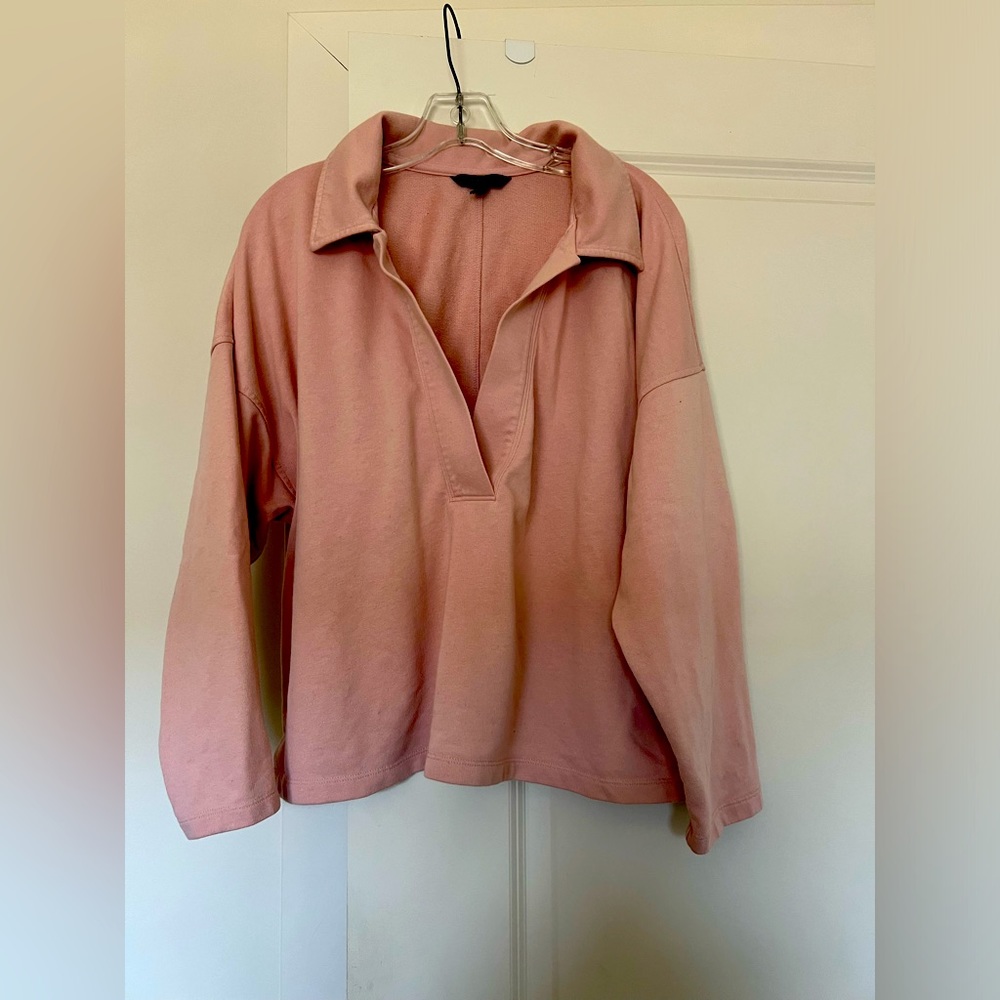 Lovely Banana Republic top.